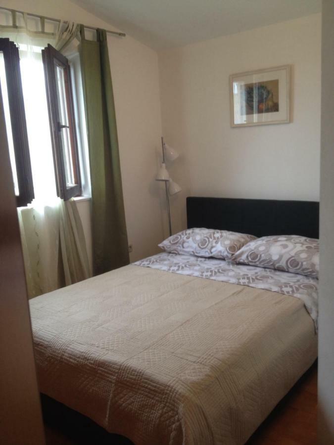 Apartment Morovic Kastela Ngoại thất bức ảnh
